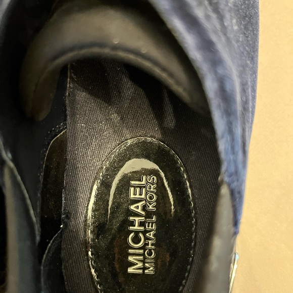 Michael Kors blue velvet sneaker - Picture 4 of 5